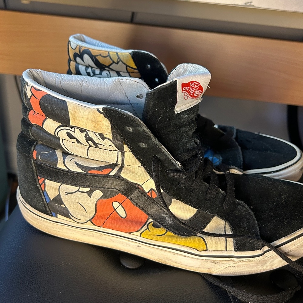 Vans Sk8 Hi Disney Mickey Mouse & Friends Sneakers - Men's Size 10 - Black
